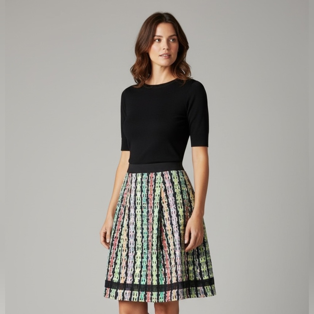 Cynthia Steffe skirt. Size 6. Geometric print fully lined